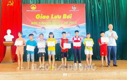 Tứ Kỳ tổ chức giao lưu bơi cho học sinh tiểu học hè 2023