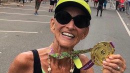 Cụ bà 92 tuổi lập kỷ lục Guinness khi hoàn thành đường chạy 42,1km