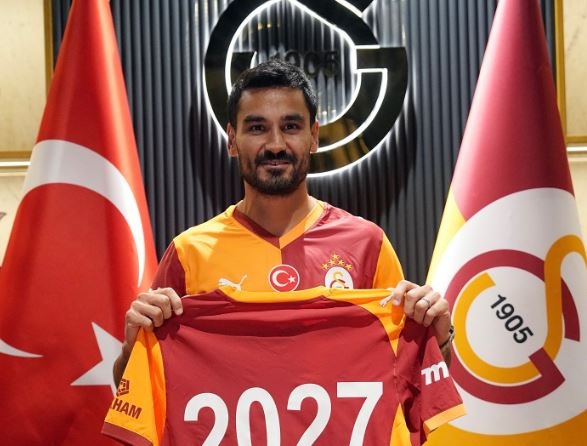 Gundogan rời Manchester City, hẹn đối đầu vào tháng 1