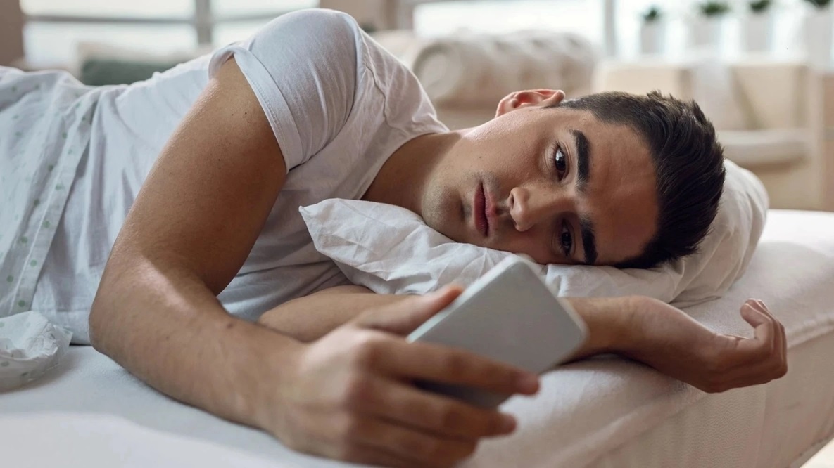 5 thói quen buổi sáng siêu gây hại đường ruột
