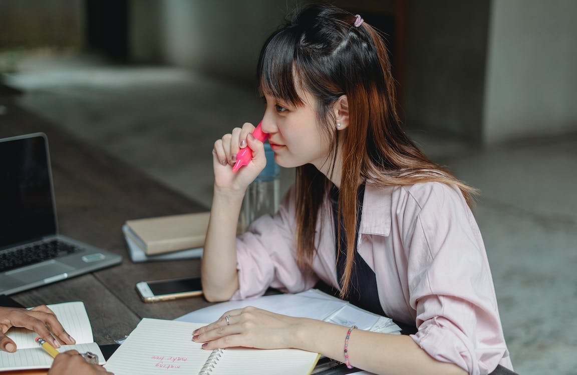 Nước đi không ngờ của du học sinh Trung Quốc