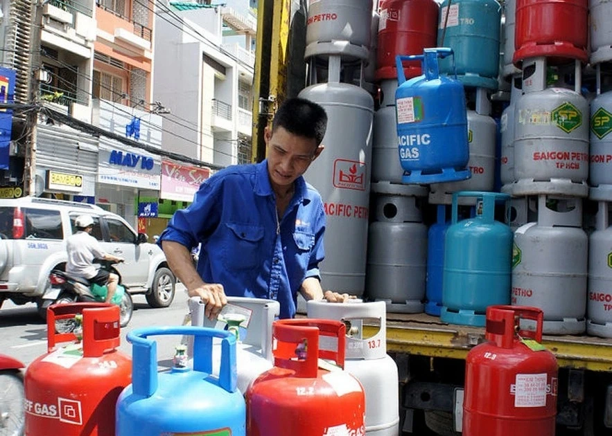 Giá gas bán lẻ đồng loạt tăng