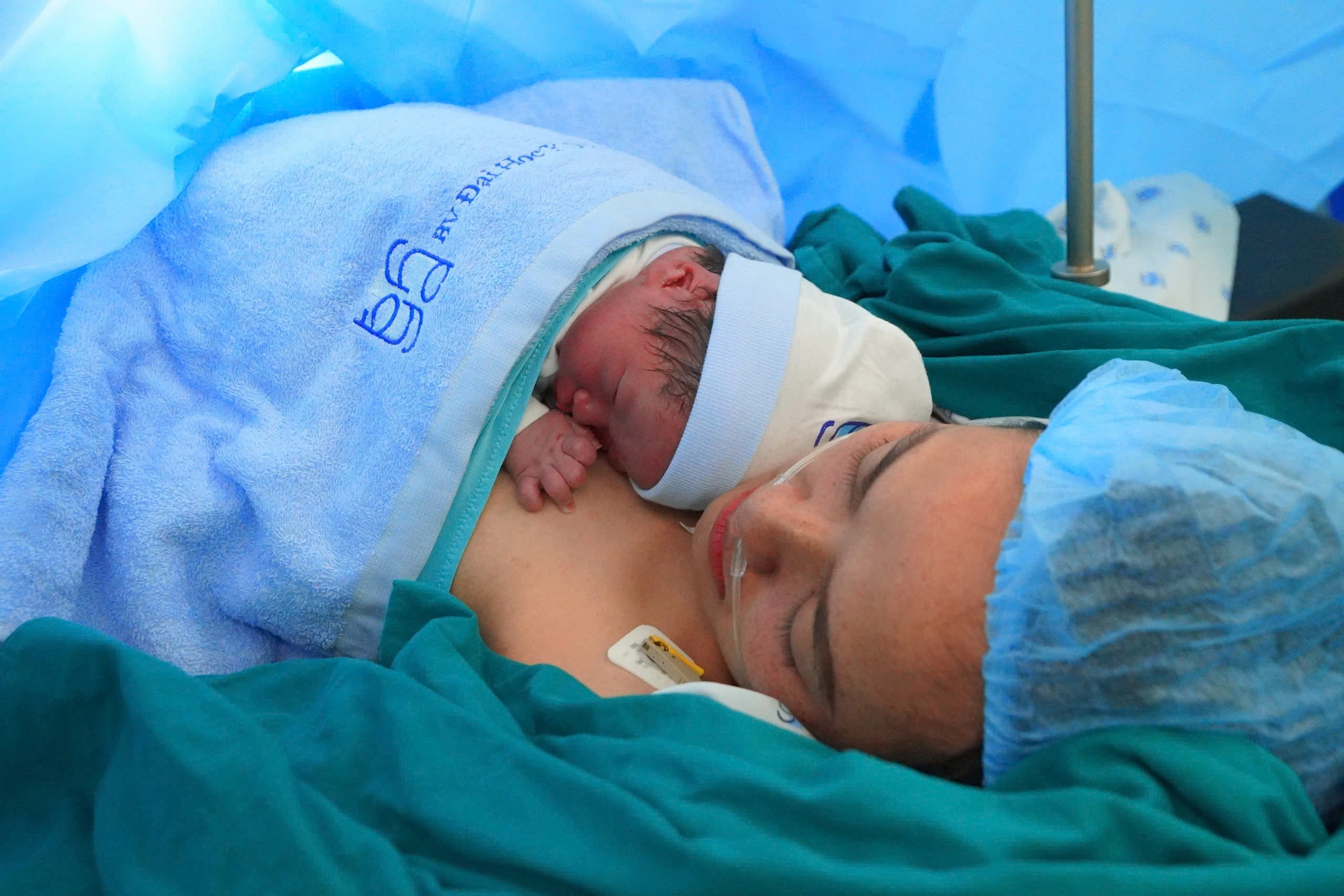 Bác sĩ TP.HCM lần đầu làm thủ thuật mới, tạo ra điều kỳ diệu