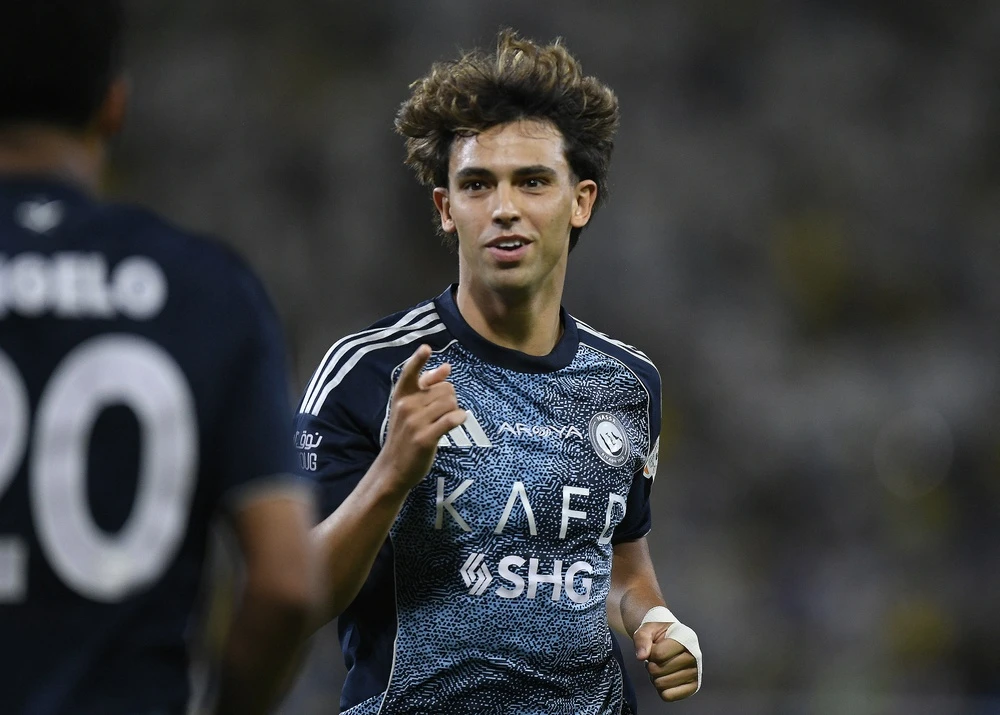 Saudi Arabia thổi bay trật tự cũ - 600 triệu euro cho một mùa hè