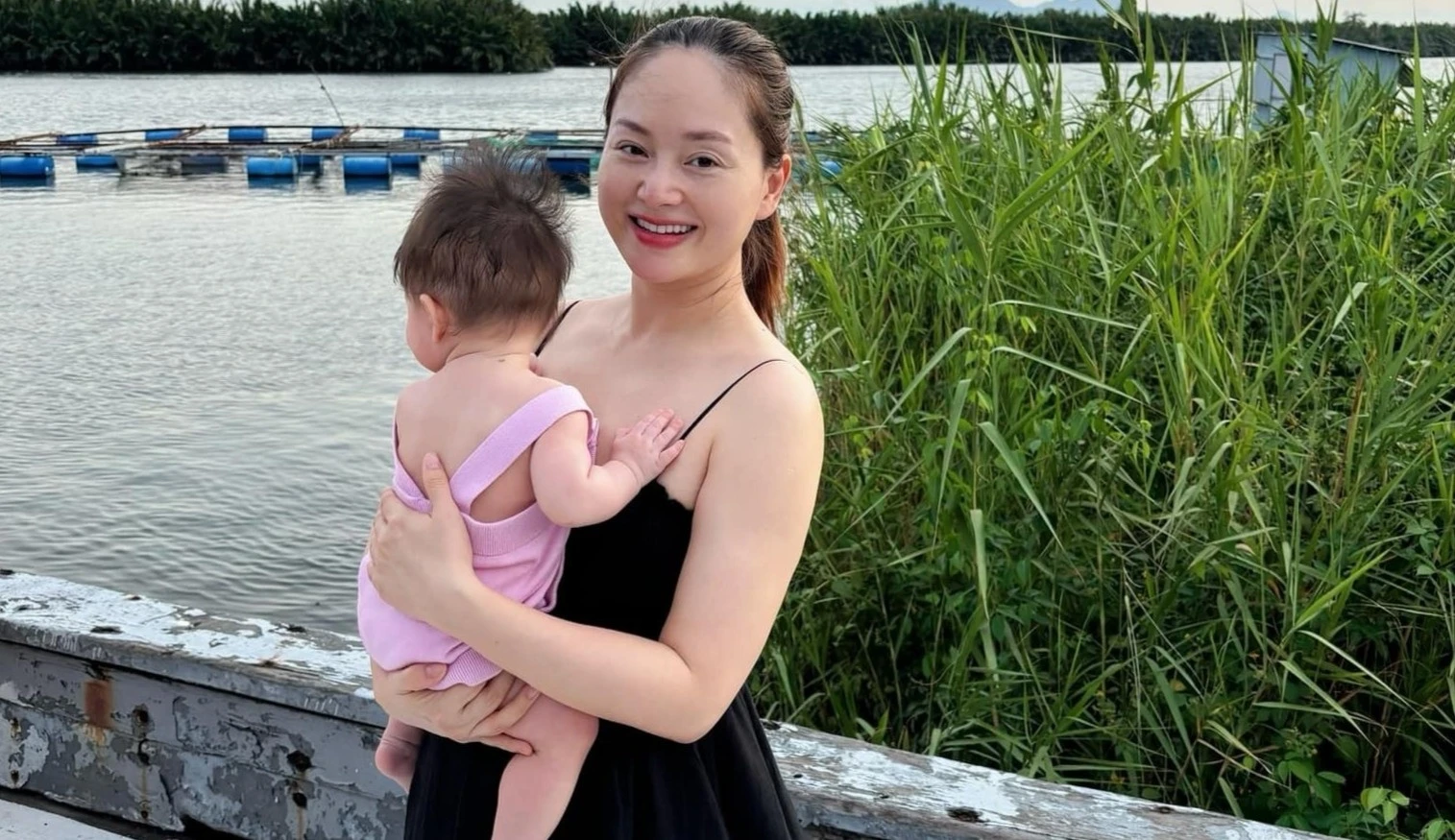 Chồng cũ Lan Phương vắng mặt ở phiên tòa ly hôn