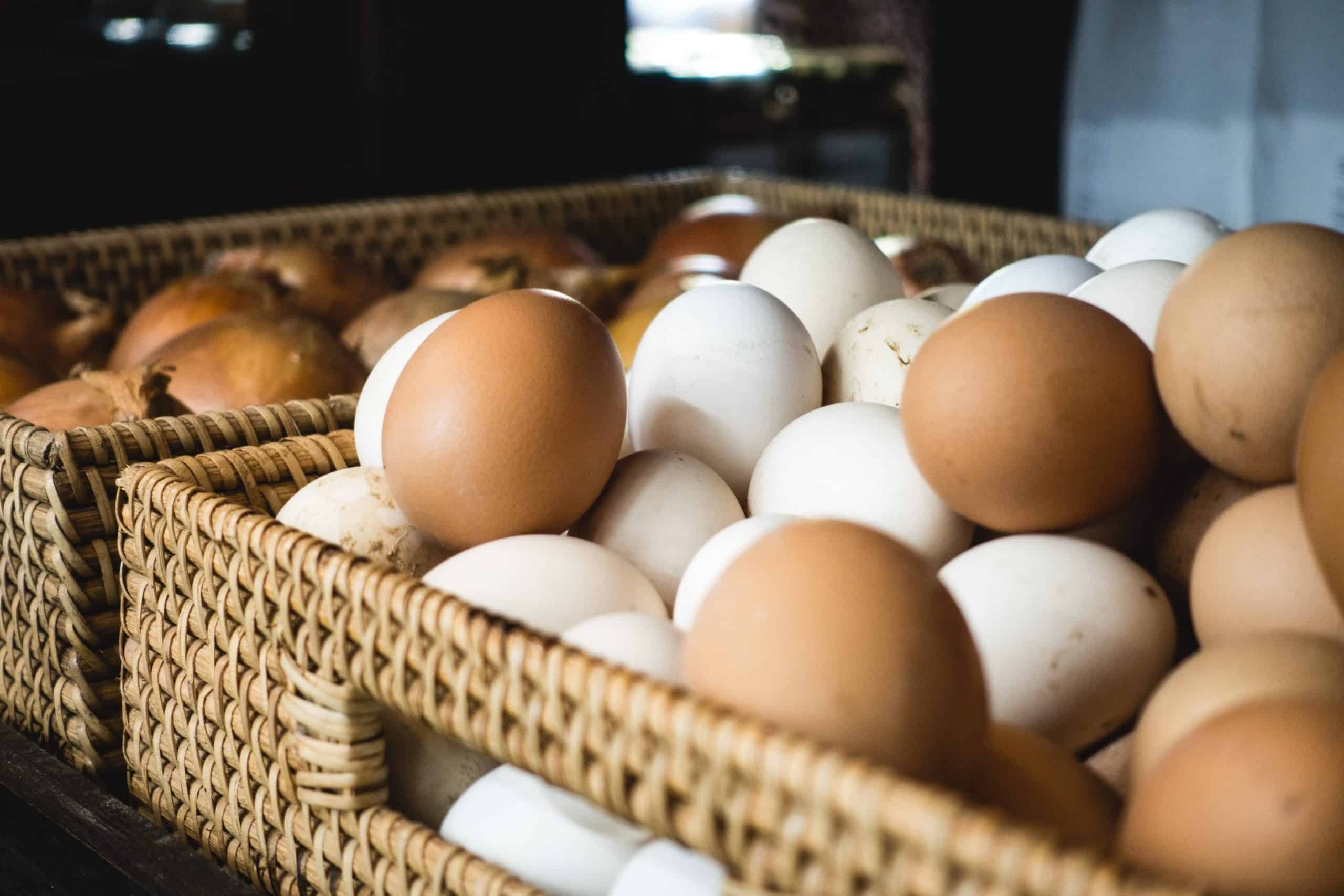 Có nên rửa trứng hay không?