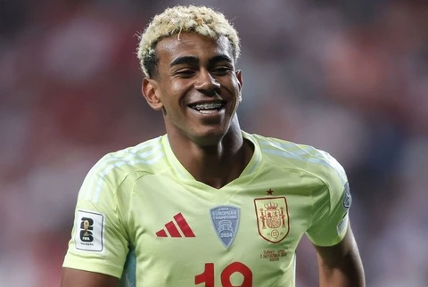 Nước đi sai lầm của Bayern với Yamal