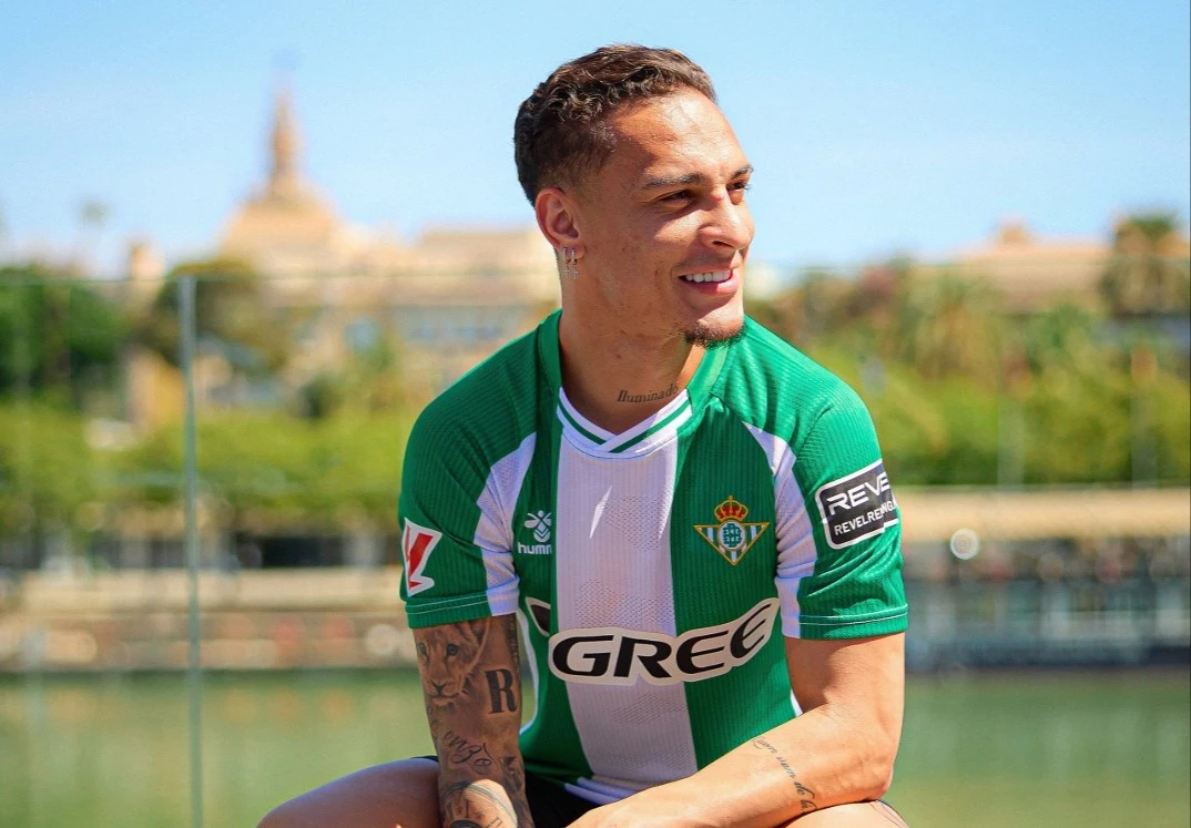 Tiết lộ bất ngờ ở thương vụ Antony