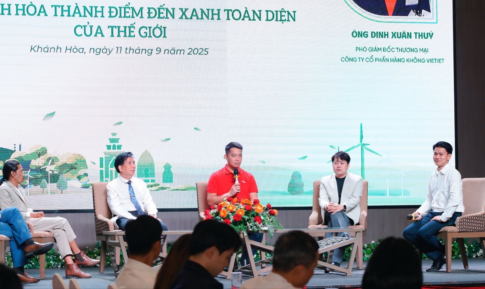 Vietjet cùng Khánh Hòa thúc đẩy phát triển du lịch xanh bền vững