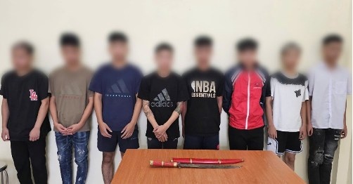 Nhóm học sinh cấp 3 mang hung khí đánh nhau, gây rối trật tự