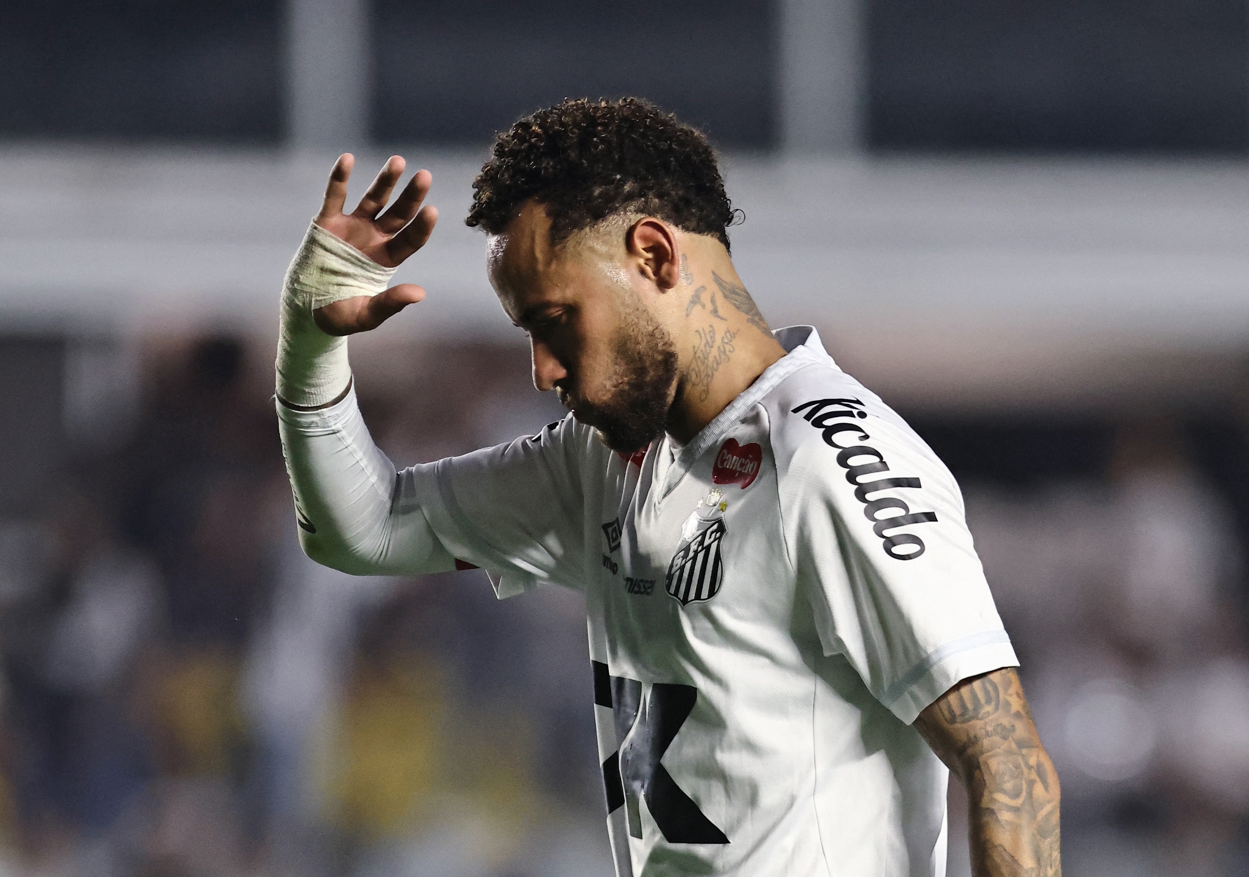 Neymar biến mất khỏi tựa game FIFA