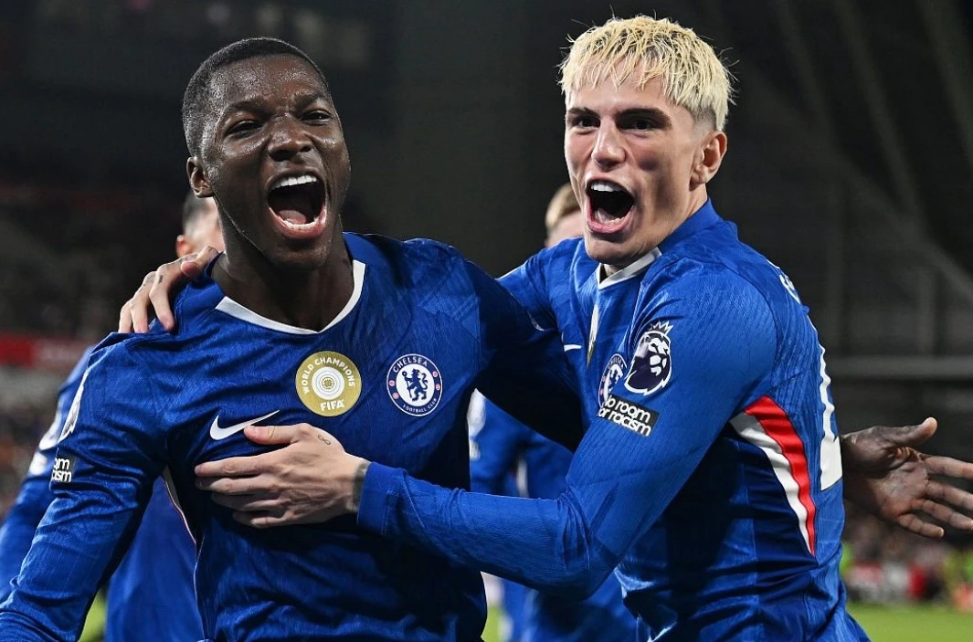 Garnacho ghi dấu ấn trong ngày ra mắt Chelsea