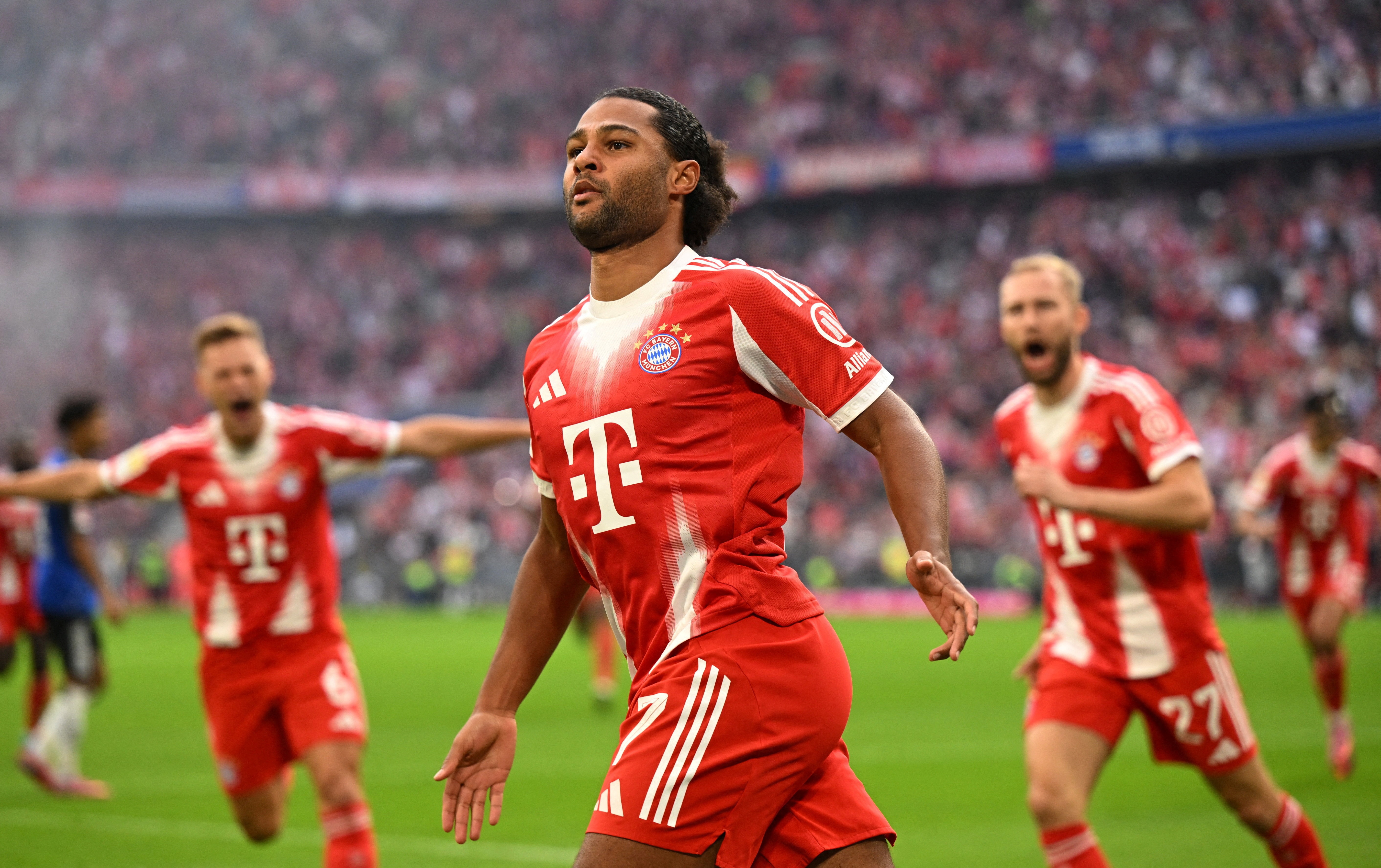 Bayern trở thành ác mộng kinh hoàng của Hamburger