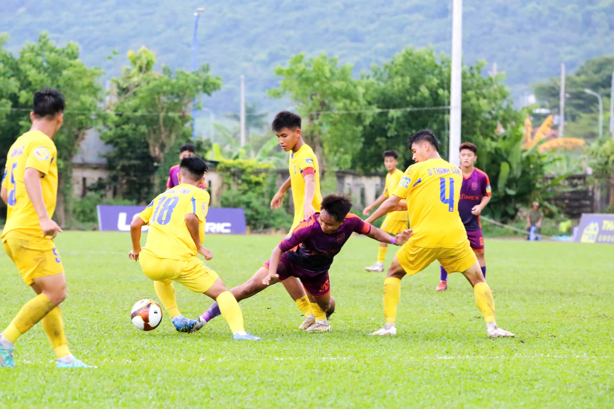 SLNA, Hà Nội thắng đậm ngày ra quân VCK U17 Quốc gia