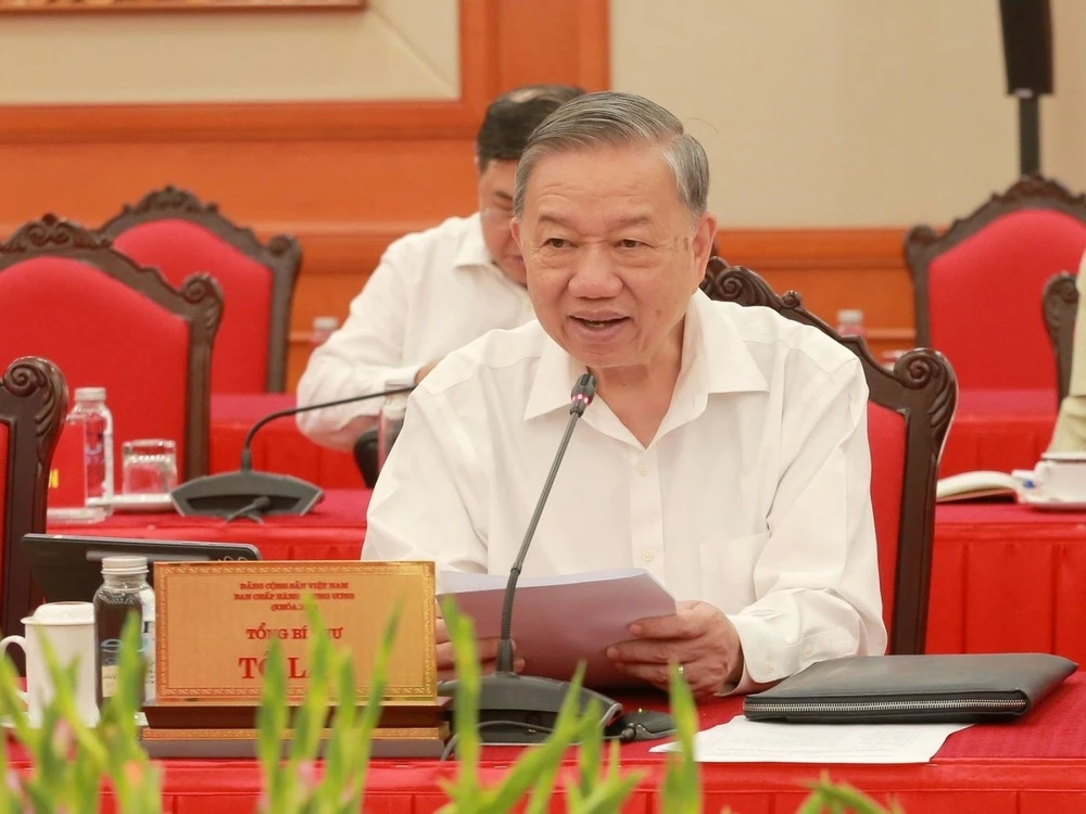 Tiếp tục sắp xếp, tinh gọn tổ chức bộ máy trong các cơ quan, đơn vị