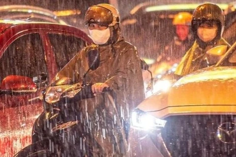 Tin mới nhất đợt mưa dông kéo dài ở miền Bắc