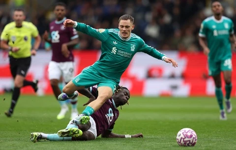 Chuyện gì đang xảy ra với 'bom tấn' của Liverpool