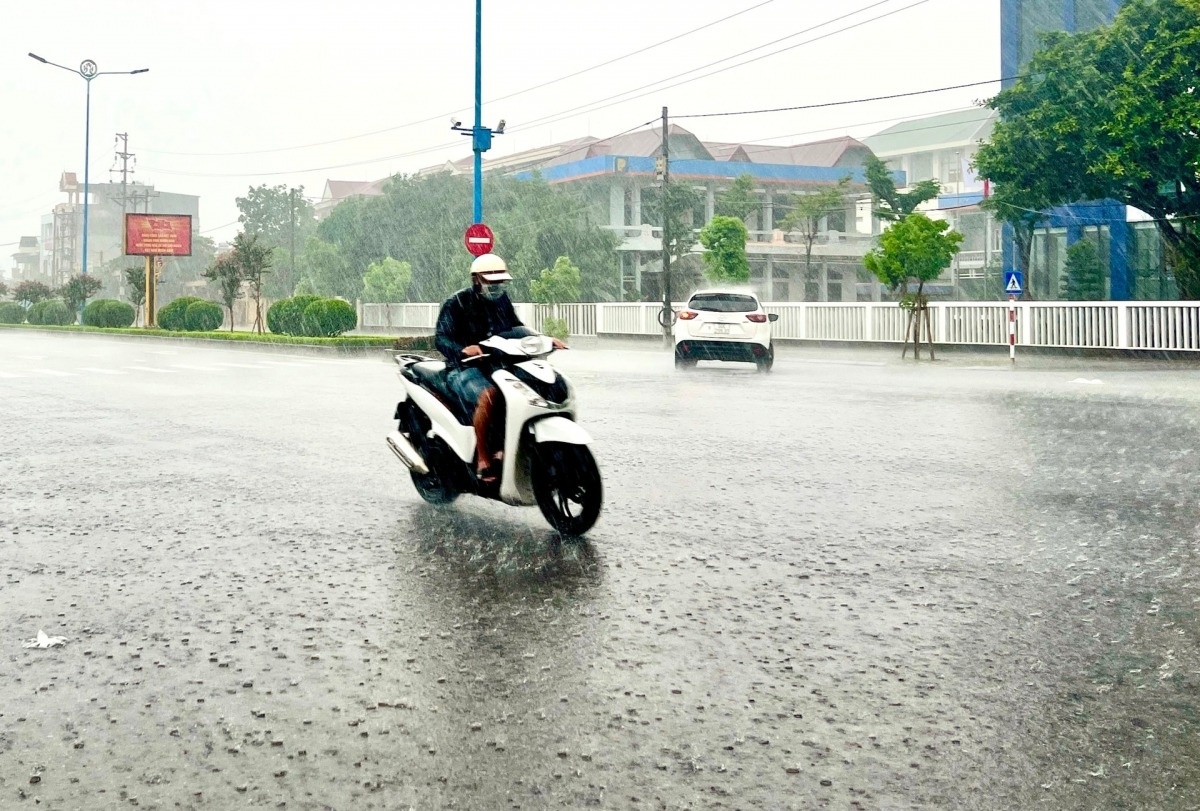 Thời tiết ngày mai 15/9: Bắc Bộ có mưa rào và dông vài nơi