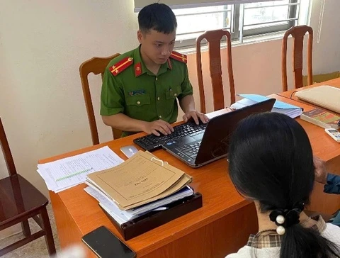 Giải cứu nữ sinh Hà Nội khỏi bẫy bắt cóc online