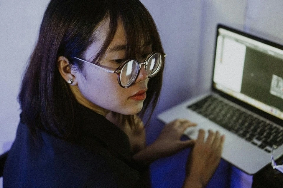 Mặt tối đằng sau nghề kiếm nhiều tiền hơn bác sĩ