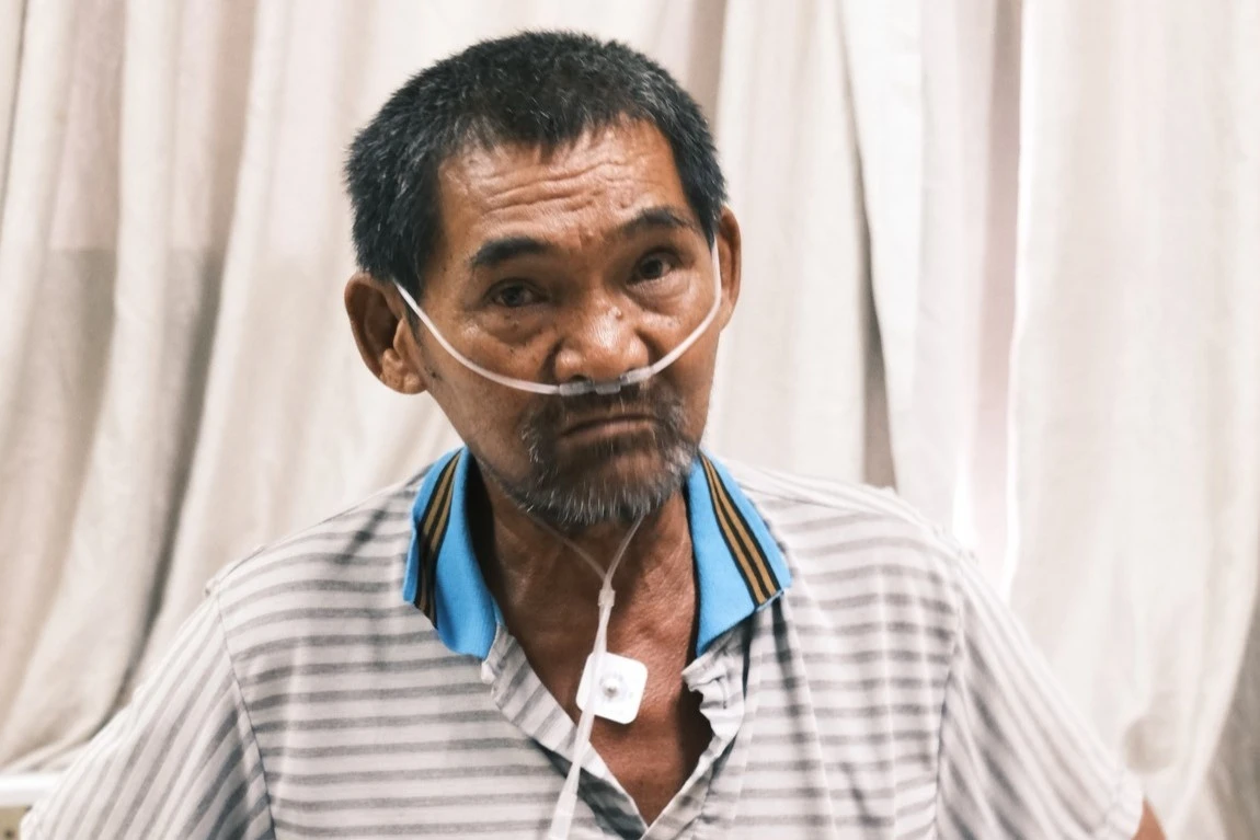 Hiệp sĩ 'Minh cô đơn' nhập viện, được ủng hộ gần 500 triệu đồng