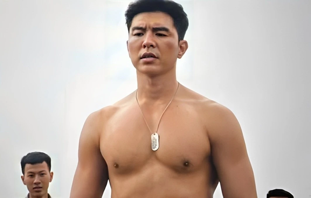 Steven Nguyễn bị ghép ảnh ôm ấp thân mật