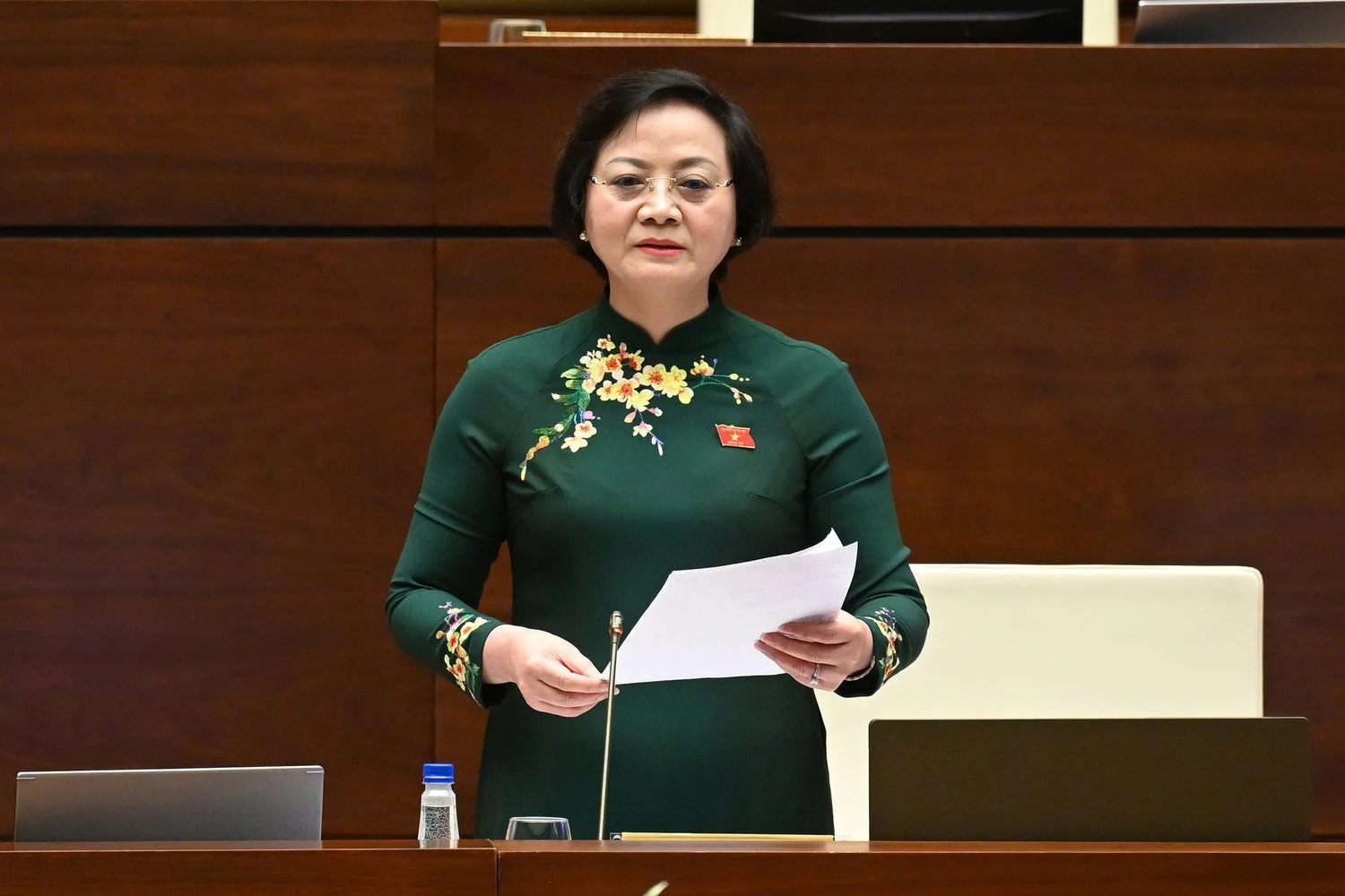 Chính phủ giao nhiệm vụ quan trọng cho Bộ trưởng Nội vụ