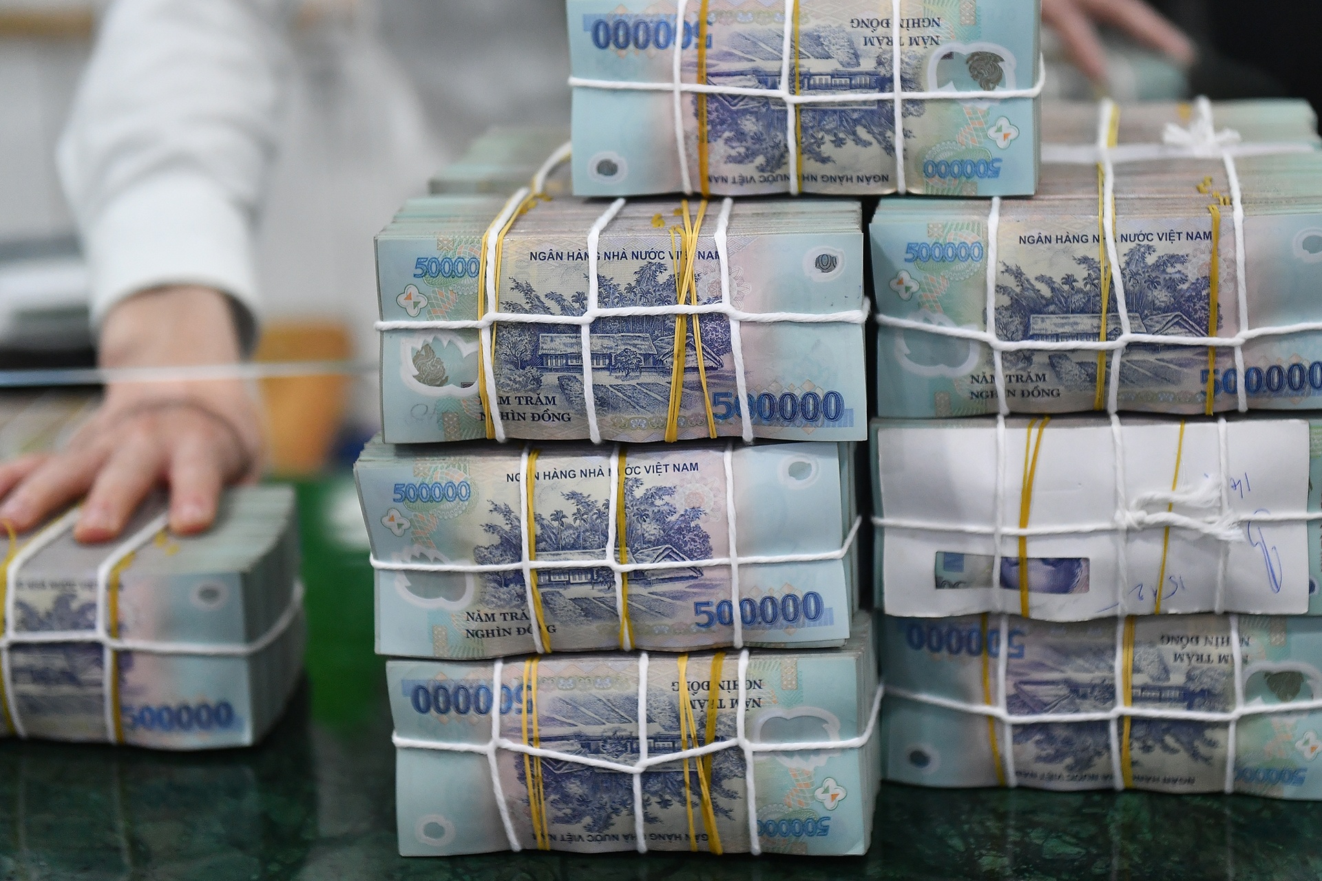 Những nhà băng đầu tiên áp dụng sớm tỷ lệ an toàn vốn theo Thông tư 14