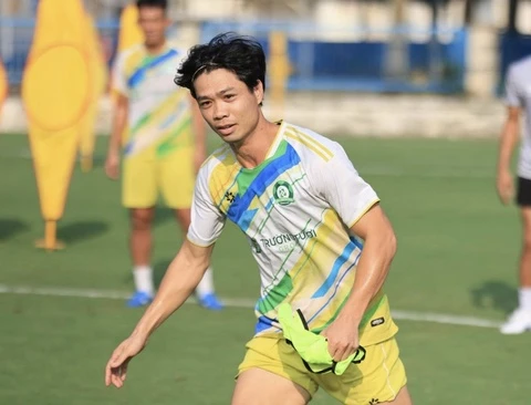 Số phận lại 'trêu' Công Phượng và đồng đội?