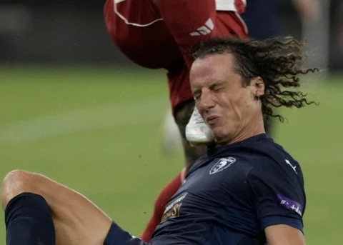 Màn tái xuất đáng quên của David Luiz