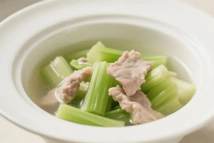 Mất ngủ do gan nóng, ăn 4 món canh này để ngủ sâu hơn
