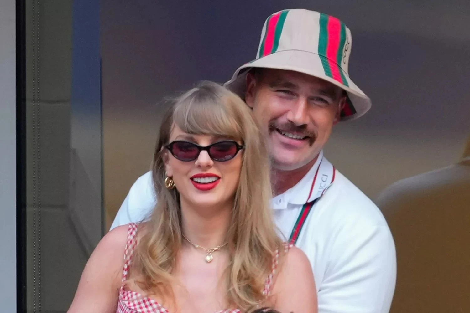 Tiết lộ về lễ cưới của Taylor Swift và hôn phu cao 1,96 m