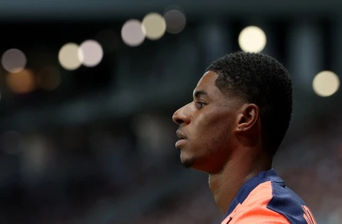 Rashford rực sáng, CĐV MU đòi sa thải Amorim