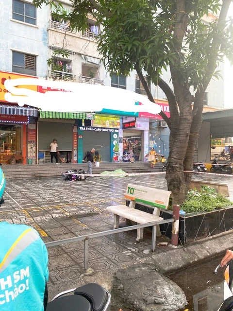 Người phụ nữ tử vong khi rơi từ tầng cao chung cư ở Hà Nội