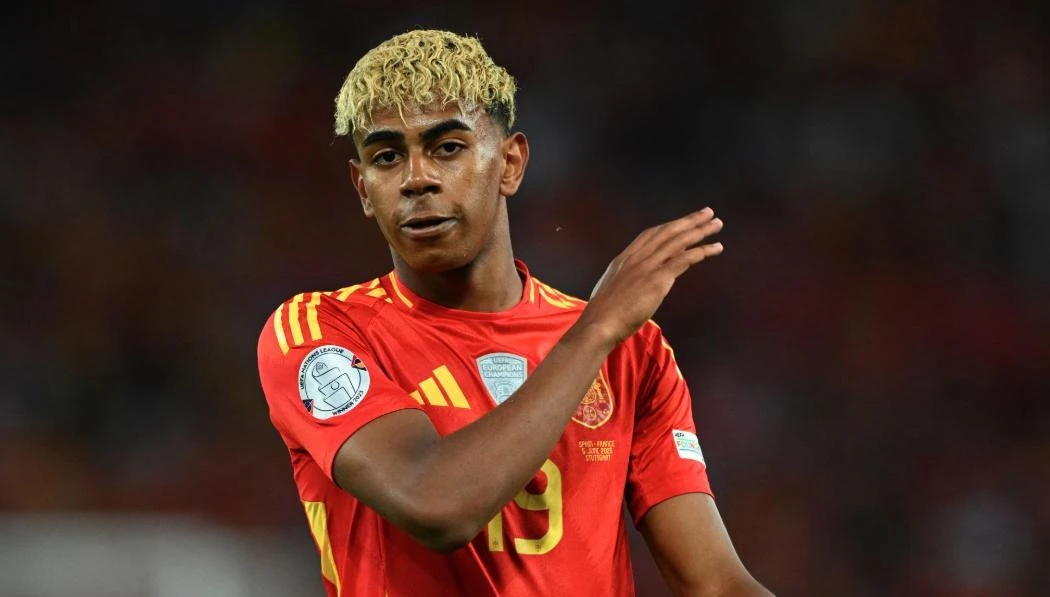 Tuyển Tây Ban Nha lên số 1 thế giới