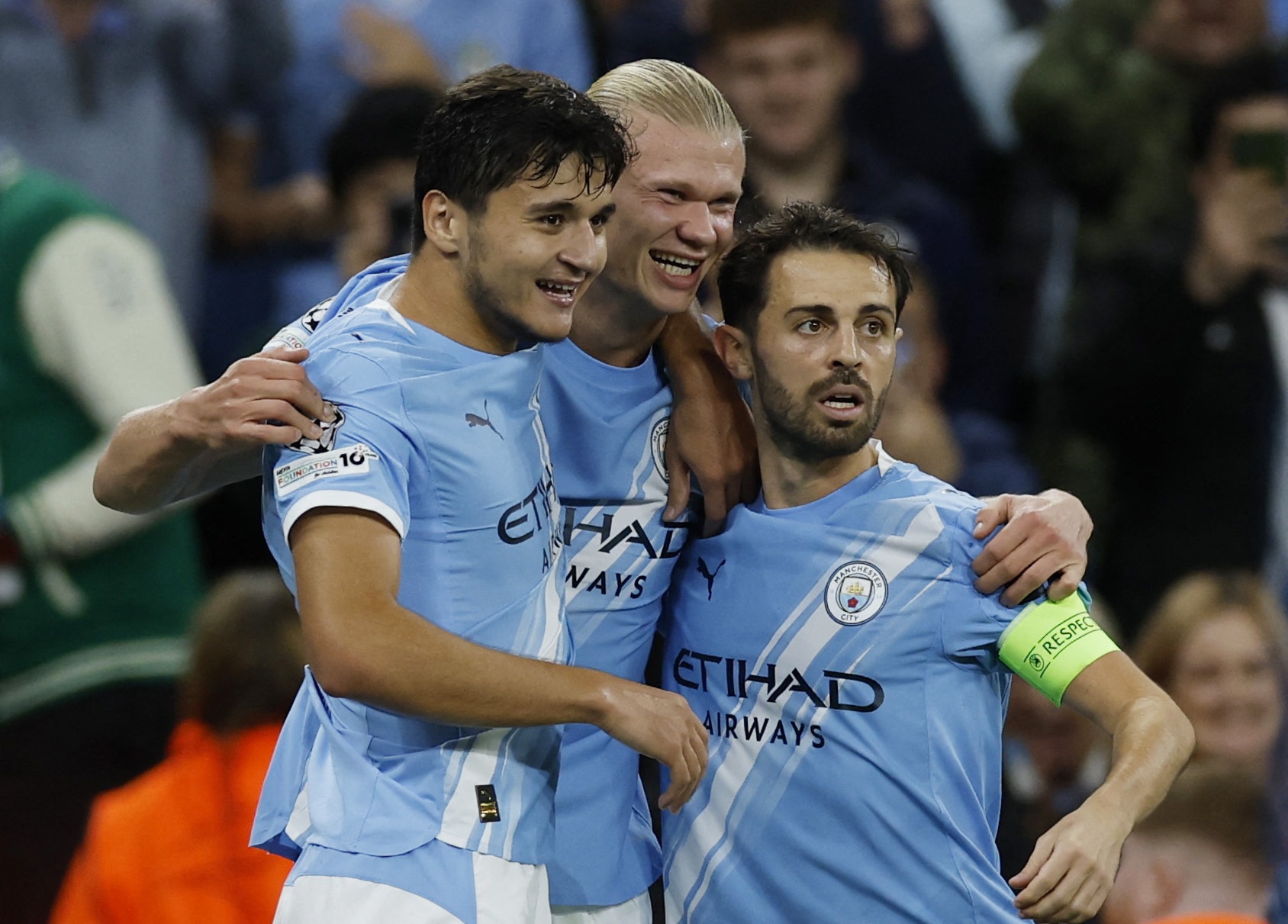 Haaland tạo cột mốc lịch sử ở Champions League