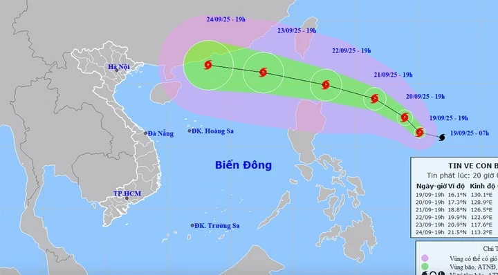 Bão Ragasa đang tiến vào Biển Đông, có thể thành siêu bão