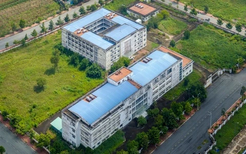 Bệnh viện trăm tỷ xây xong nhưng bỏ hoang nhiều năm ở TP.HCM