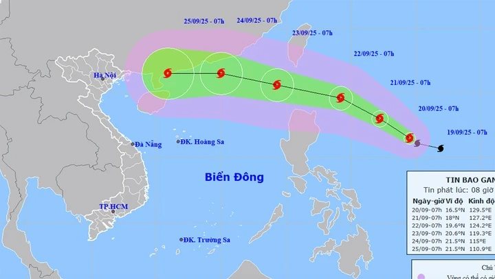 Bão Ragasa rất mạnh, có thể đạt cấp 15-16, giật trên cấp 17