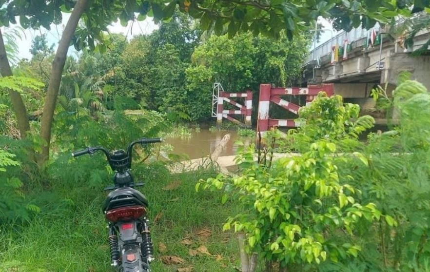 Thanh niên mất tích khi câu cá dưới chân cầu ở TP.HCM