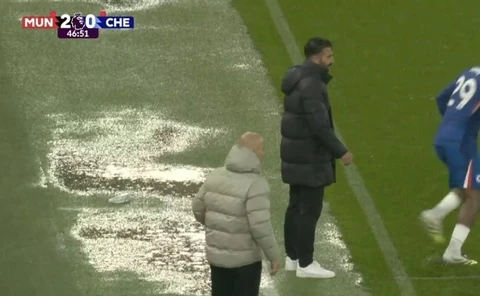 Amorim phá luật Premier League