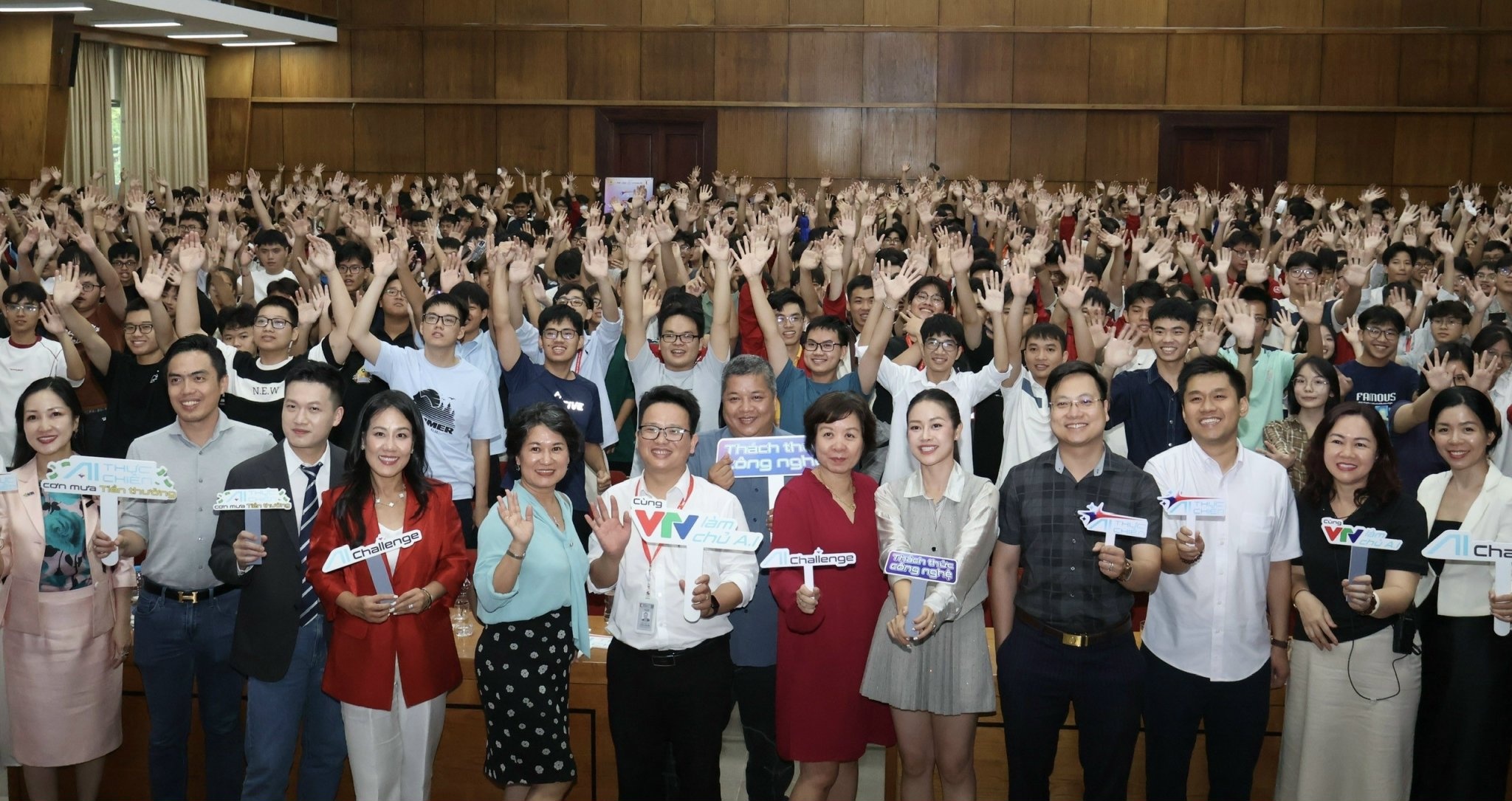 Gần 4.000 sinh viên tham gia Unitour 'A.I thực chiến'