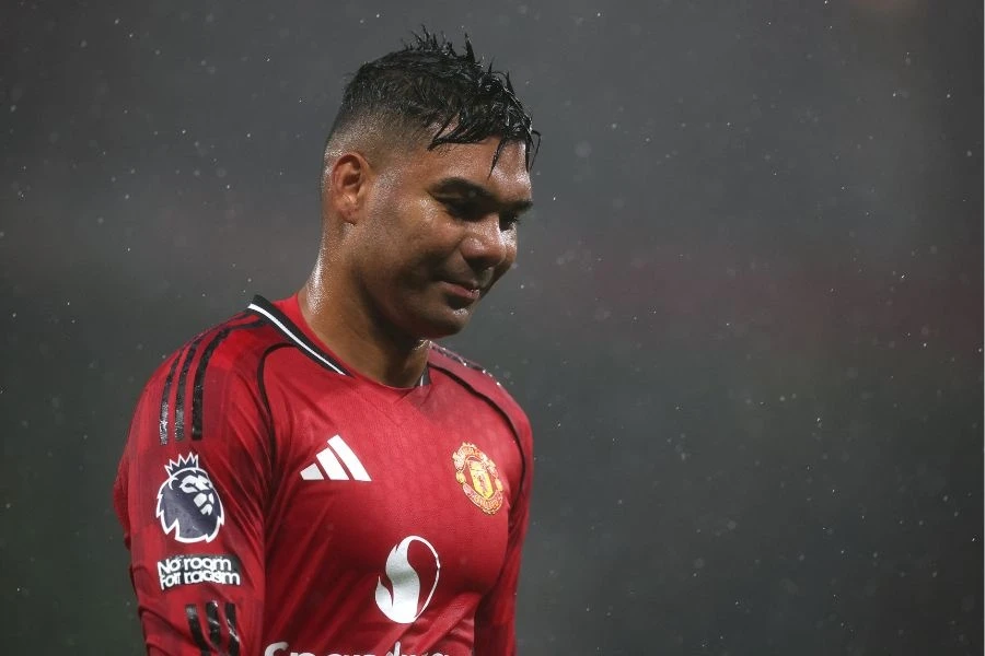 Ferdinand chỉ trích Casemiro