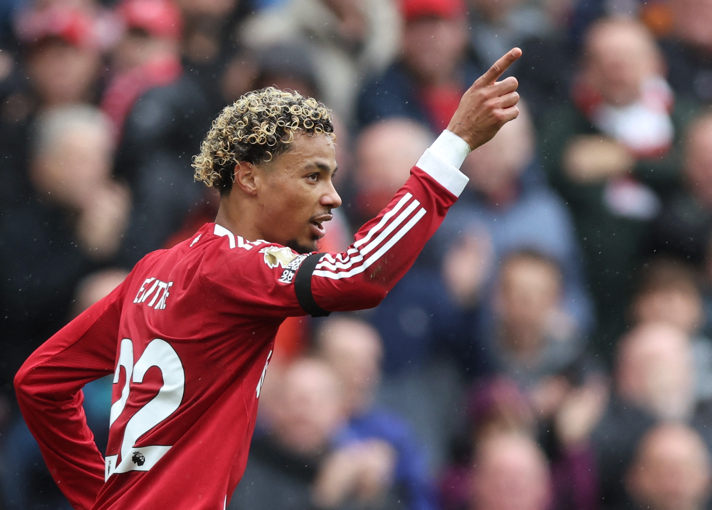 Liverpool lập kỷ lục khi thắng 6 trận liên tiếp