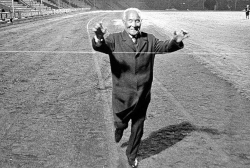 Shizo Kanakuri và chặng marthon kéo dài 54 năm