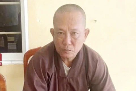 Giả danh nhà sư đi bán nhang, kêu gọi từ thiện để trục lợi