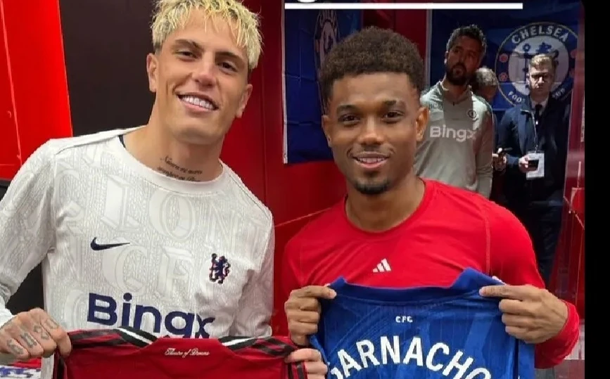 Amad gây tranh cãi với Garnacho