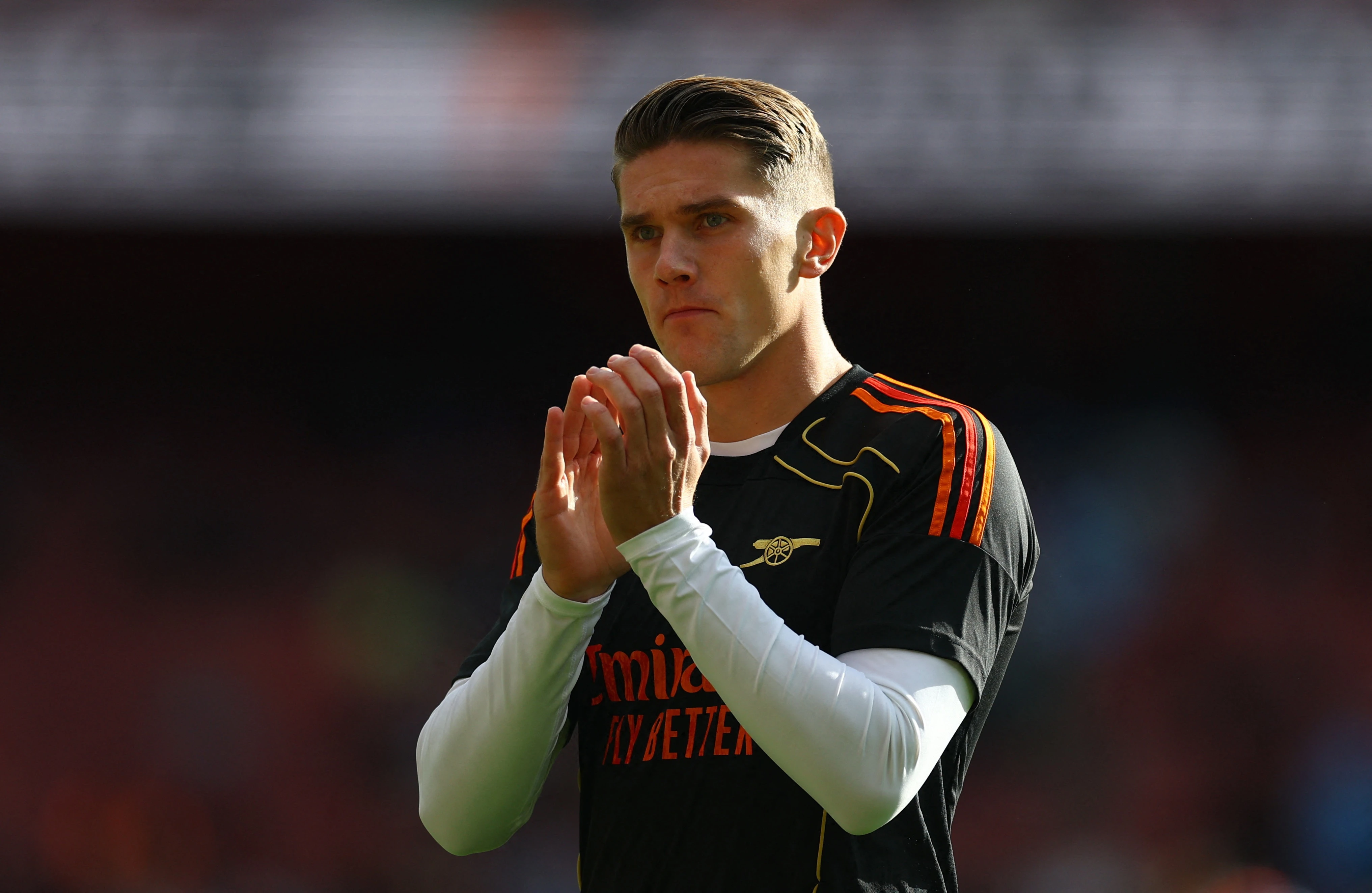 Gyokeres 'tàng hình' ở đại chiến