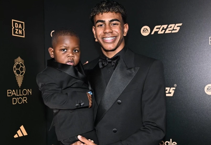 Yamal đưa 20 người thân dự gala Quả bóng vàng