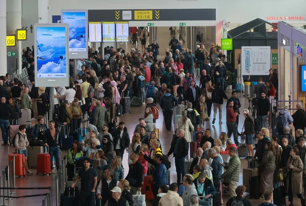 Sân bay châu Âu rối loạn vì tấn công mạng kéo dài